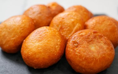 Рецепт на каждый день: воздушные пышки с творогом, от которых голова пойдет кругом