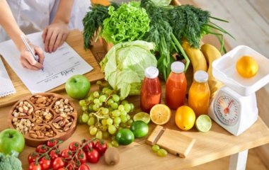 Годинники цокають. Коли починати худнути до Нового року