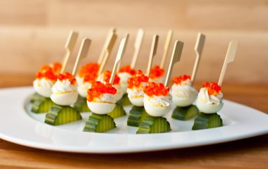 Оформляем праздничный стол: рецепты приготовления канапе