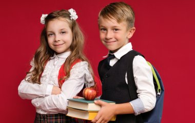 Коли будуть зимові канікули 2024-2025 року: скільки відпочиватимуть школярі і студенти