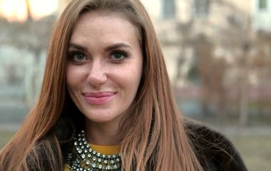 Слава Каминская показала идеальную Instagram-талию