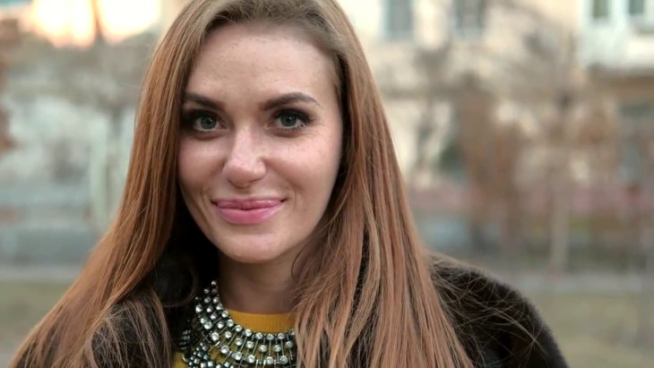 Слава Каминская показала идеальную Instagram-талию