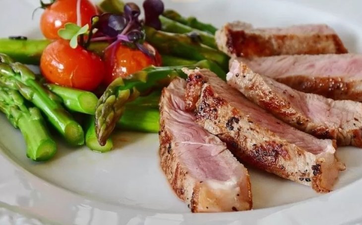 Продукти, які сприяють зневодненню нашого організму