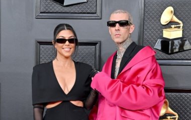 Кортни Кардашьян стала матерью в четвертый раз