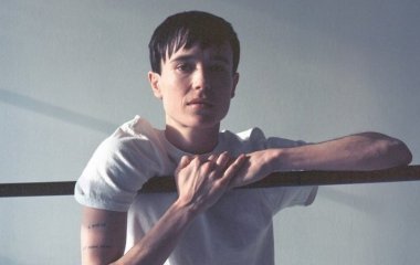 «Красивый мальчик»: сменивший пол Эллиот Пейдж показал фото топлес