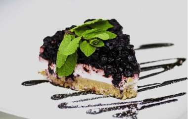 Финский пирог с черникой: рецепт нежного десерта