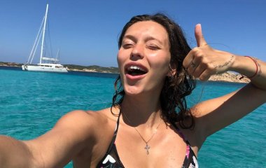 Беременная Регина Тодоренко показала, чем питается на отдыхе