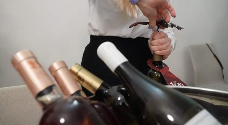 Вчені виявили здатність алкоголю допомагати COVID-19 потрапляти у легені