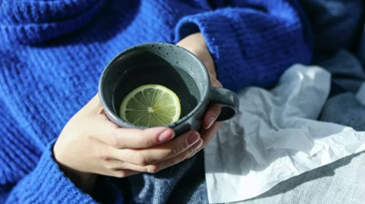 Нутриціолог розповіла, що буде, якщо пити воду з лимоном щодня