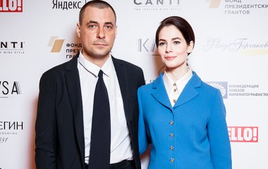 Юлия Снигирь вышла в свет с Евгением Цыгановым, который сменил имидж