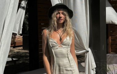 Леся Никитюк в соблазнительном нижнем белье похвасталась стройной и подтянутой фигурой