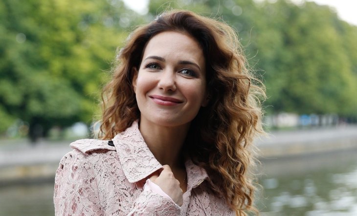 Младшая дочь Екатерины Климовой засняла маму в бикини