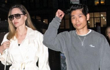 Анджелина Джоли показала с чем носить белый летний тренч