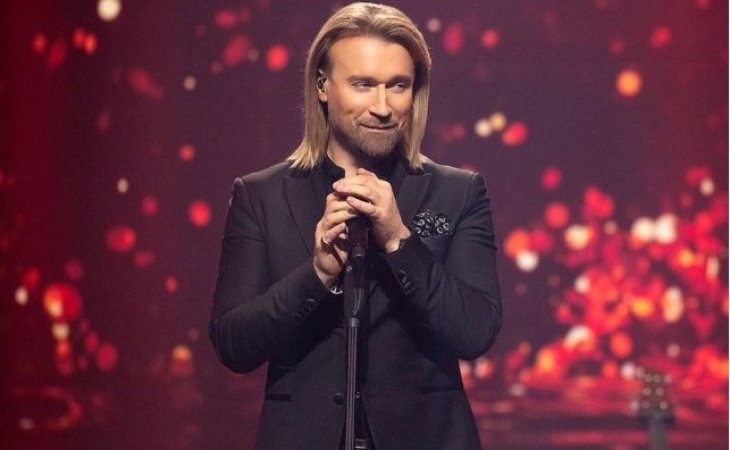 Друг Олега Винника рассказал, как певец зарабатывает за границей и вернется ли в Украину