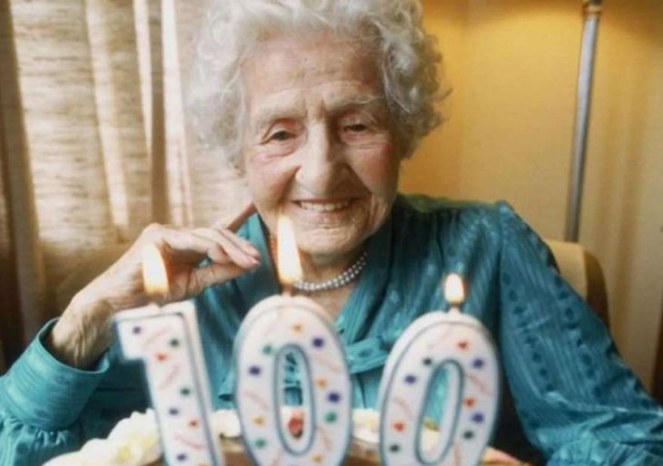 Ученые установили, почему некоторые люди живут больше 100 лет