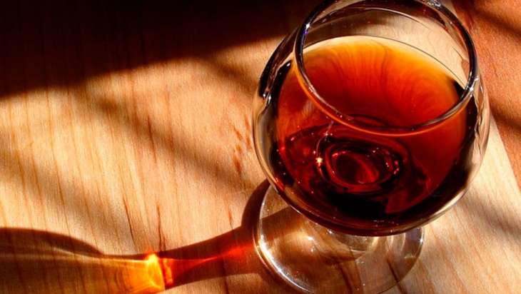 Кардиолог развеяла мифы о пользе алкоголя для сердца