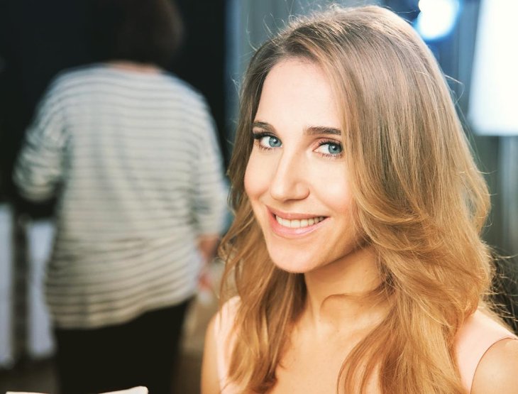 Юлия Ковальчук ответила хейтерам, раскритиковавшим её фото с просвечивающимися сосками