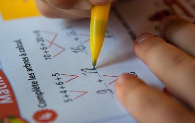 Завдання з математики в Україні та Нідерландах: у Мережі дивуються різниці в навчанні в школах (фото)