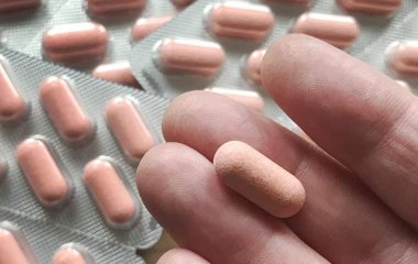 Лікарі попередили про небезпеку надмірного вживання вітаміну D