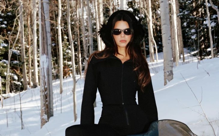 Кендалл Дженнер в снегу похвасталась дорогим автомобилем