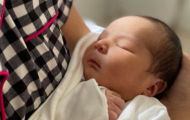 Народилася перша у світі дитина, зачата новою технологією запліднення: подробиці та фото малюка