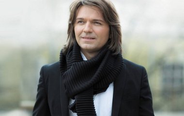 Ставший отцом Маликов сбежал из России с молодой любовницей