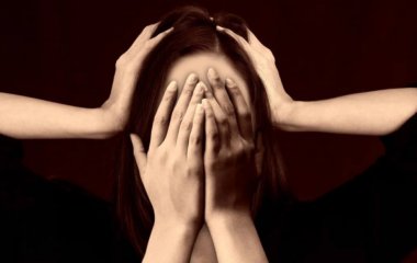 Психотерапевт розповів, як не піддатися паніці