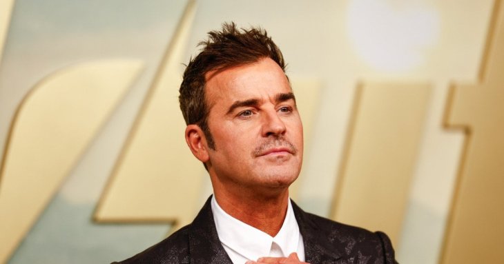 Ексчоловік Дженніфер Еністон вперше став батьком та показав фото новонародженого сина