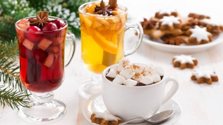 4 зимних напитка, которые согреют ваших гостей