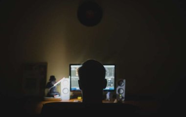 Медики назвали простой способ взбодриться тем, кто работает ночью