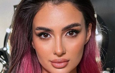 Тринчер пожаловалась, что неизвестные попытались сорвать премьеру ее клипа