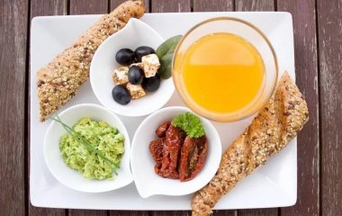 Які продукти на сніданок заряджають енергією на весь день