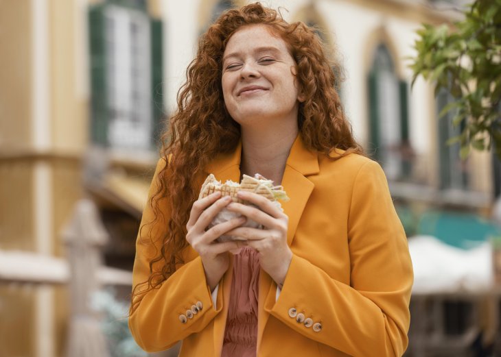 Ученые назвали популярный напиток, который провоцирует ожирение