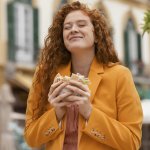 Ученые назвали популярный напиток, который провоцирует ожирение