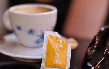 Погана звичка: три напої, які знижують ефективність будь-яких таблеток та вітамінів