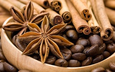 Как осветлить волосы в домашних условиях с помощью корицы?