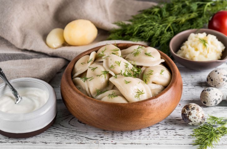 Легкие рецепты приготовления вареников с картошкой и луком