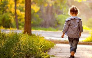 Правила весенней прогулки с ребенком