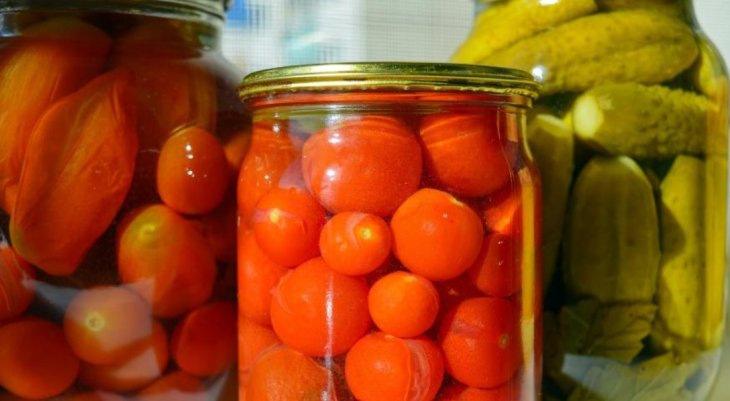 Дієтолог попередила про небезпеку солінь