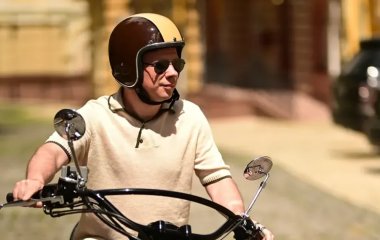 Дмитро Комаров продав на аукціоні свій унікальний мотоцикл: скільки коштів вдалося зібрати для ЗСУ