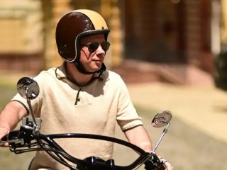 Дмитро Комаров продав на аукціоні свій унікальний мотоцикл: скільки коштів вдалося зібрати для ЗСУ