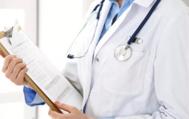 Лікар розповіла, що запускає рак у людини без шкідливих звичок