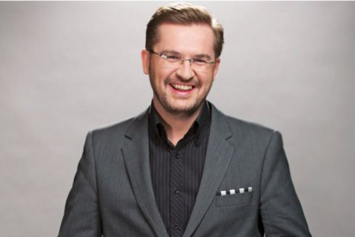 Александр Пономарев раздает котят
