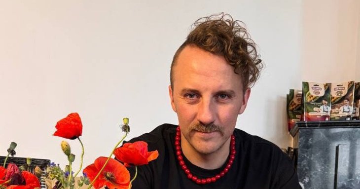 Євген Клопотенко розчулив фото з мамою-красунею й поділився її перлами з їхнього спілкування