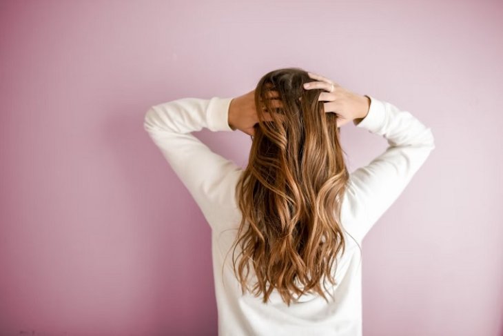 Названы самые вредные продукты для волос: залысины гарантированы