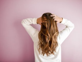 Названы самые вредные продукты для волос: залысины гарантированы