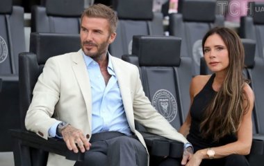 Виктория Бекхэм со слезами на глазах впервые прокомментировала измену Дэвида с помощницей: фото любовницы