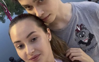 Девушка сына Наташи Королевой жестко ответила хейтерам