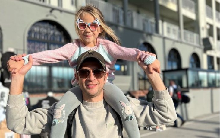 Дмитрий Ступка восхитил кадрами с 6-летней дочерью после длительной разлуки