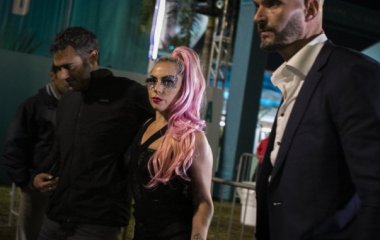 Леди Гага замечена на редком свидании с бойфрендом (видео)